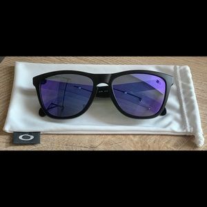 Oakley Frogskins Sunglasses
